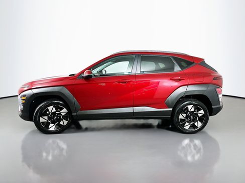 Certified 2025 Hyundai Kona SEL AWD/4WD image 4