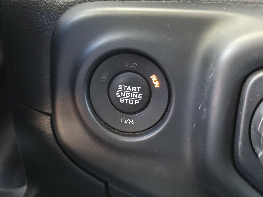 Certified 2019 Jeep Wrangler Unlimited Sport S AWD/4WD image 18