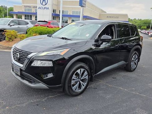 Used 2021 Nissan Rogue SV FWD image 3