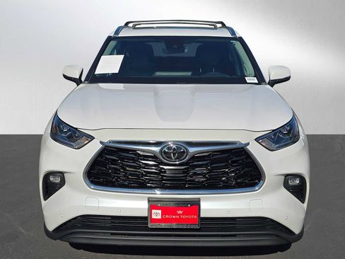 Used 2023 Toyota Highlander Limited AWD/4WD image 8