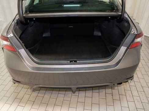 Used 2024 Toyota Camry SE w/ Cold Weather Package image 5