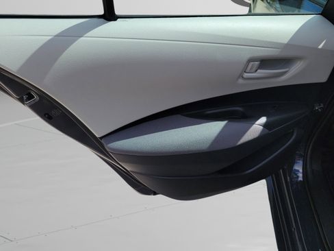 Used 2025 Toyota Corolla LE w/ Convenience Package image 23