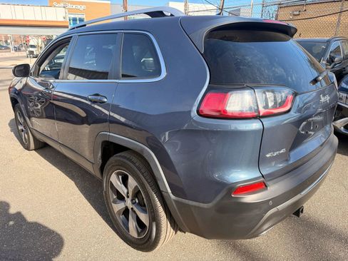 Used 2019 Jeep Cherokee Limited AWD/4WD image 7