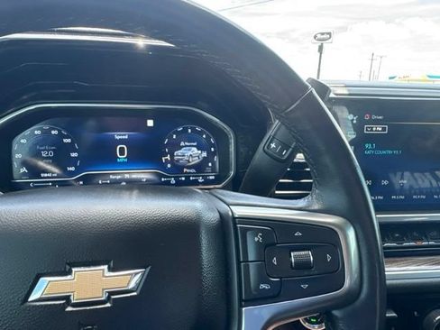 Used 2022 Chevrolet Silverado 1500 LT AWD/4WD image 18