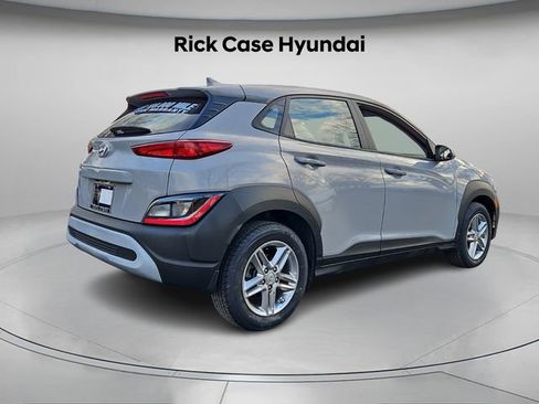Used 2023 Hyundai Kona SE image 8