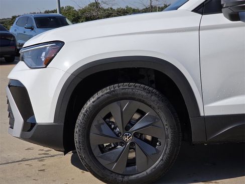 New 2025 Volkswagen Taos S image 5