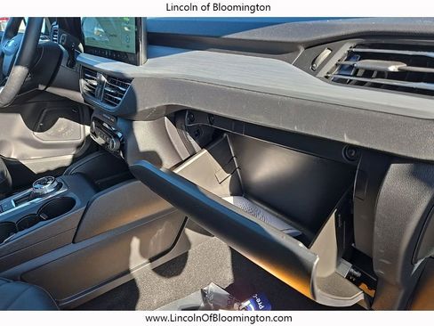 Used 2025 Ford Escape Platinum w/ Premium Technology Package image 52