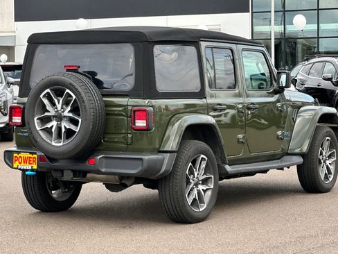 Used 2024 Jeep Wrangler Unlimited w/ Technology Group image 4