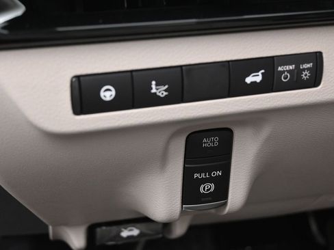 New 2026 Nissan Murano Platinum AWD/4WD image 13
