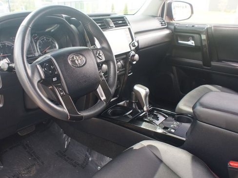 Used 2020 Toyota 4Runner TRD Off-Road Premium w/ Moonroof Package AWD/4WD image 16
