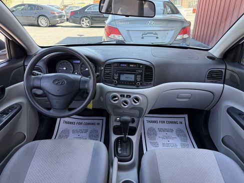 Used 2010 Hyundai Accent GS w/ Premium Pkg 3 image 13
