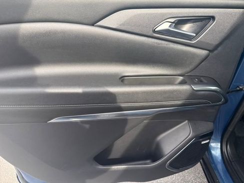 Used 2024 Chevrolet Traverse LT w/ Enhanced Driving Package image 17