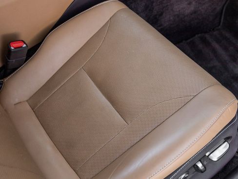 Used 2019 Lexus LS 500 500 Base w/ Accessory Package (Z2) image 40