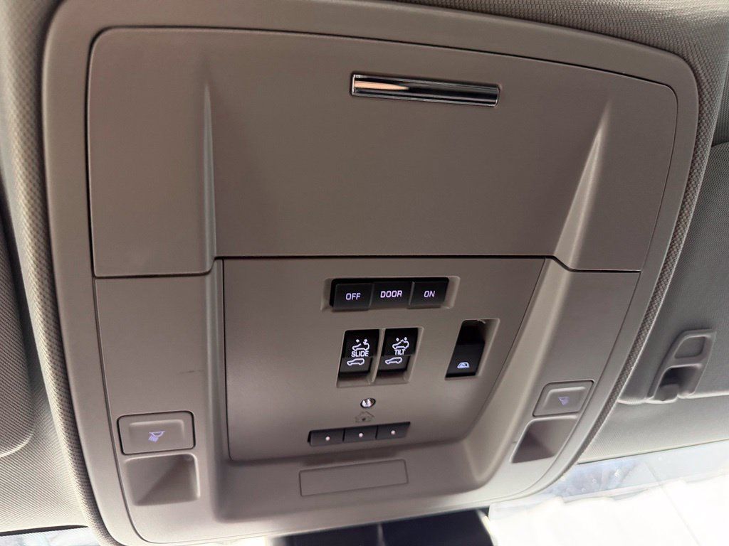 Used 2019 GMC Sierra 3500 Denali w/ Duramax Plus Package AWD/4WD image 21