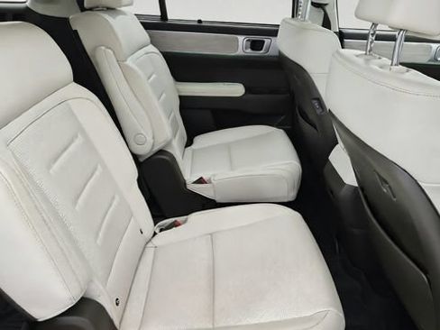 Used 2024 Hyundai Santa Fe Calligraphy AWD/4WD image 25