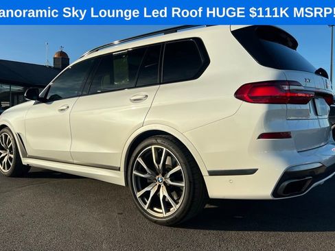 Used 2021 BMW X7 M50i w/ Dynamic Handling Package image 4