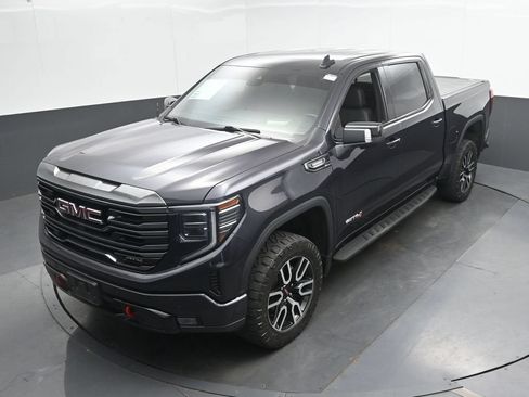 Used 2022 GMC Sierra 1500 AT4 w/ AT4 Premium Package AWD/4WD image 36