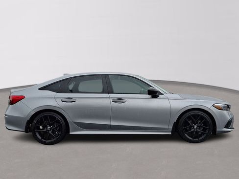 Used 2024 Honda Civic Sport image 7