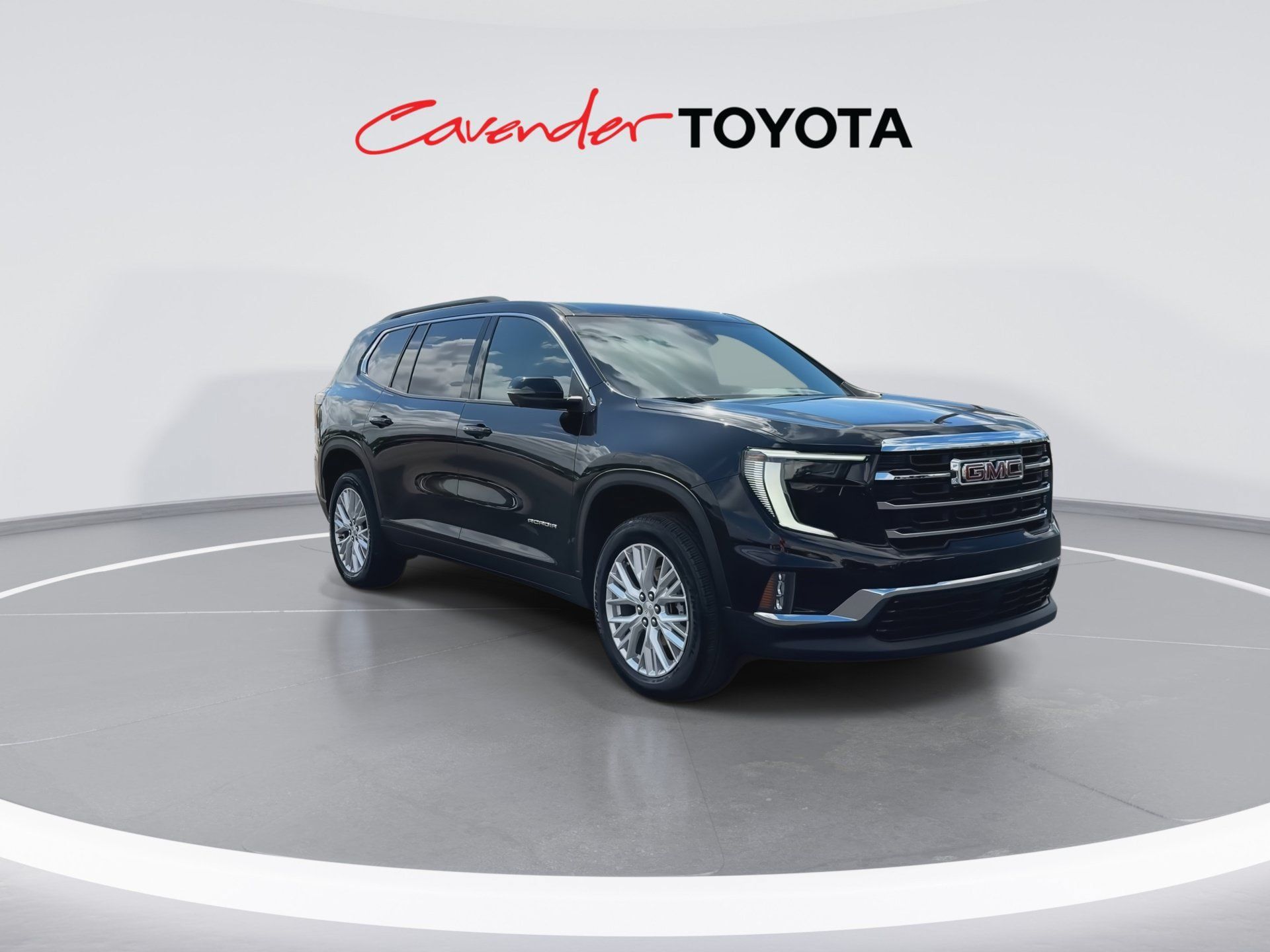 Used 2026 GMC Acadia Elevation w/ Elevation Premium Package FWD image 2