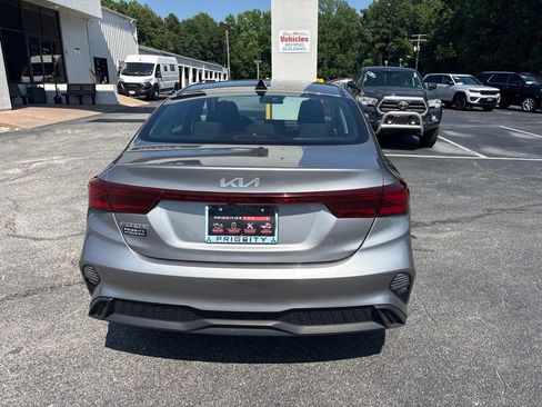 Used 2023 Kia Forte LXS FWD image 4