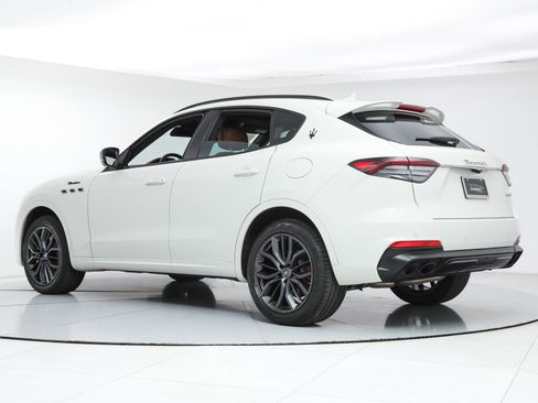 Certified 2022 Maserati Levante Modena image 3
