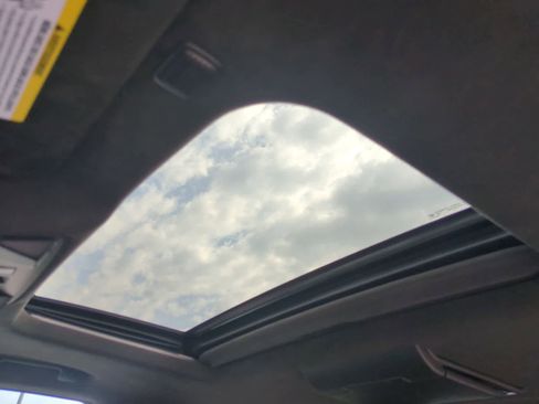 Used 2015 Cadillac Escalade ESV Platinum image 19