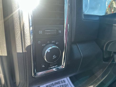 Used 2017 RAM 1500 Laramie w/ Convenience Group image 17