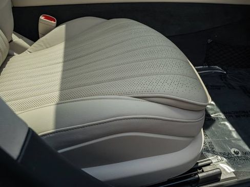 Certified 2023 Mercedes-Benz S 500 4MATIC image 33