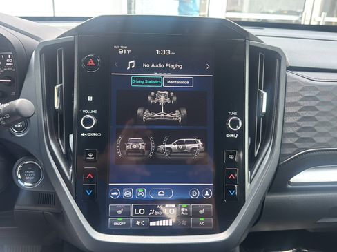 Certified 2025 Subaru Forester Premium AWD/4WD image 35