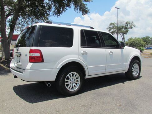 Used 2014 Ford Expedition Limited w/ Equipment Group 301A RWD image 11