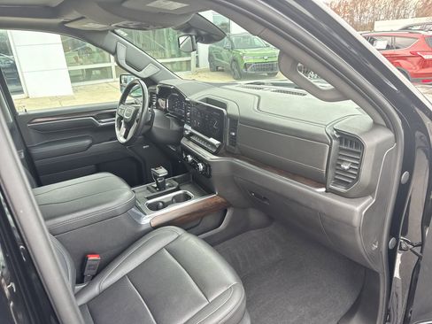 Certified 2023 GMC Sierra 1500 SLT w/ SLT Premium Package image 30