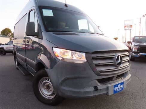 Used 2019 Mercedes-Benz Sprinter 144 image 2