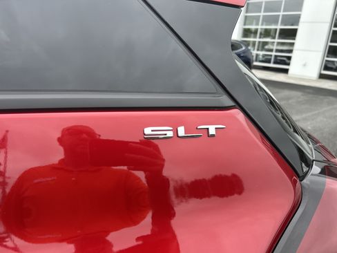 Certified 2024 GMC Terrain SLT AWD/4WD image 4