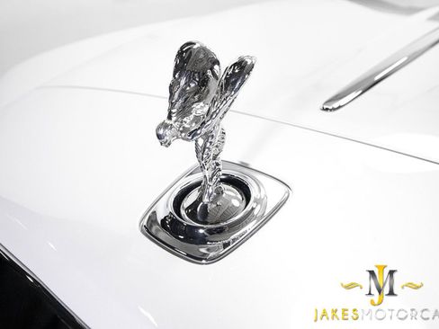 Used 2017 Rolls-Royce Dawn image 21