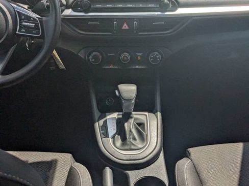 Used 2024 Kia Forte LXS FWD image 17