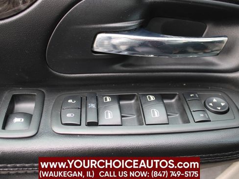 Used 2015 Dodge Grand Caravan SXT image 30