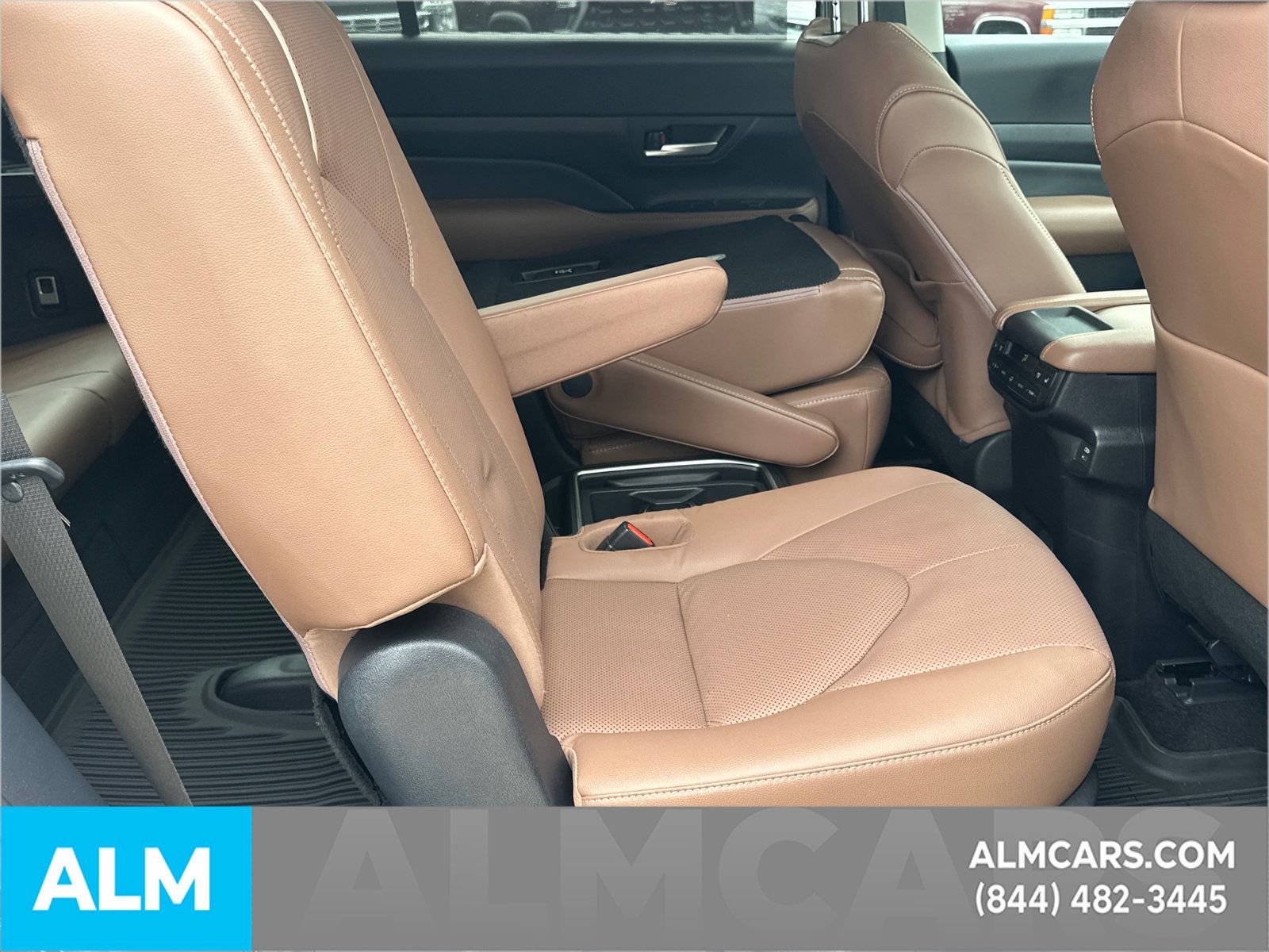 Used 2026 Toyota Grand Highlander AWD image 18