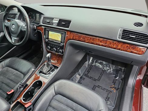 Used 2013 Volkswagen Passat TDI SEL Premium image 28