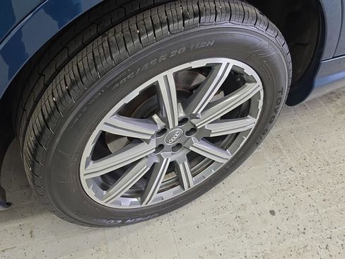 Used 2018 Audi Q7 3.0T Premium Plus w/ Premium Plus Package image 25