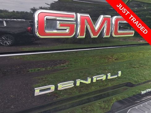 Used 2022 GMC Sierra 2500 Denali w/ Denali Ultimate Package AWD/4WD image 11