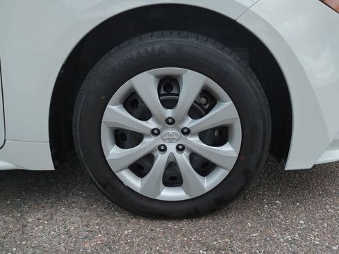 Used 2026 Toyota Corolla LE FWD image 11