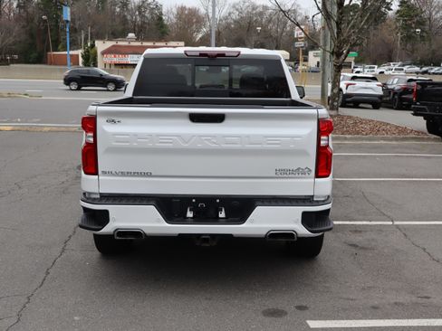 Used 2022 Chevrolet Silverado 1500 High Country w/ High Country Premium Package image 9