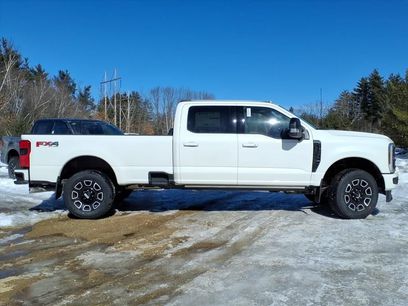 New 2026 Ford F350 Platinum w/ FX4 Off-Road Package