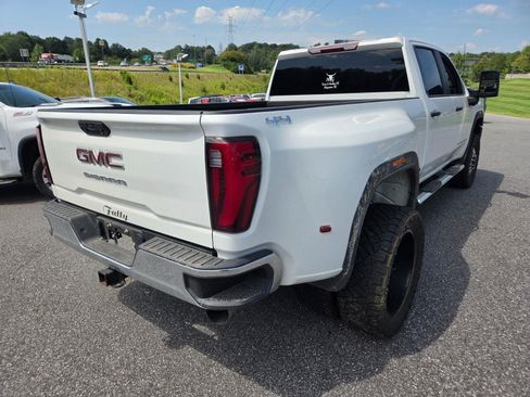 Used 2024 GMC Sierra 3500 Pro AWD/4WD image 7