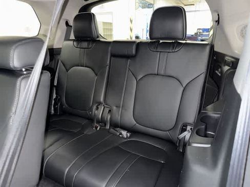 Used 2023 Honda Pilot Elite image 18