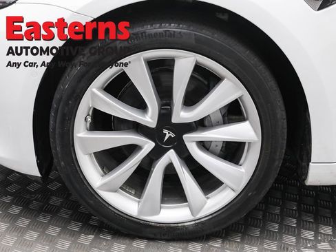 Used 2019 Tesla Model 3 Standard Range image 29