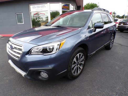 Used 2016 Subaru Outback 2.5i Limited AWD/4WD image 6