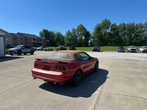 Used 1998 Ford Mustang GT RWD image 8