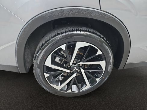Used 2023 Mitsubishi Outlander SE AWD/4WD image 37