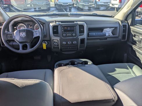 Used 2017 RAM 1500 Express image 23